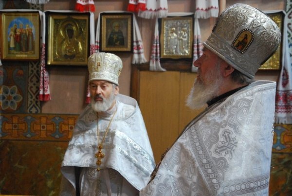 Як святили яблука та мед у луцькому Свято-Покровському храмі. ФОТО