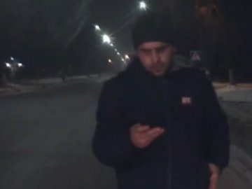 У Луцьку чоловік бродив посеред дороги. Підозрюють провокатора