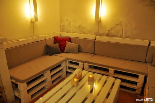 У Луцьку працює нове кафе «Ідем Зайдем»*