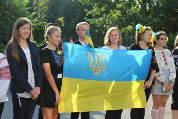  Міжнародна факельна естафета дісталася Луцька. ФОТО