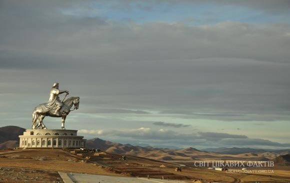 Найдивніші пам'ятники світу. ФОТО