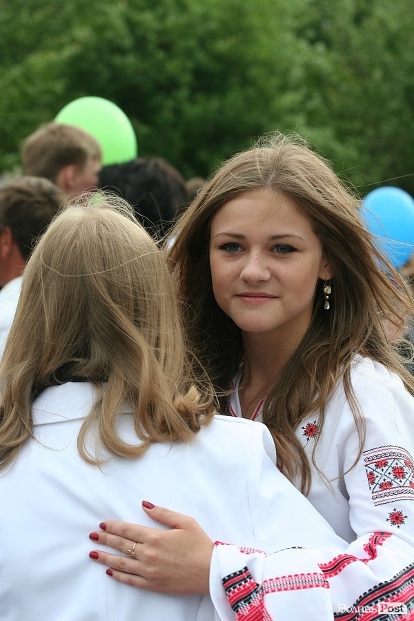 У Луцьку пролунав останній дзвінок. ФОТО