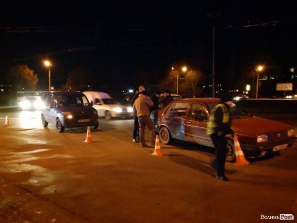 У Луцьку «Fiat» втаранився у «Volkswagen Golf». ФОТО