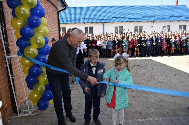 У сільській школі на Волині відкрили відремонтований спортзал за 7 мільйонів. ФОТО