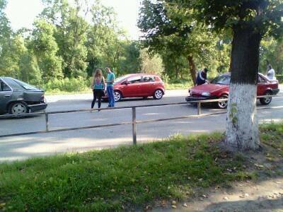 Аварія в Луцьку: зіткнулися легковики. ФОТО