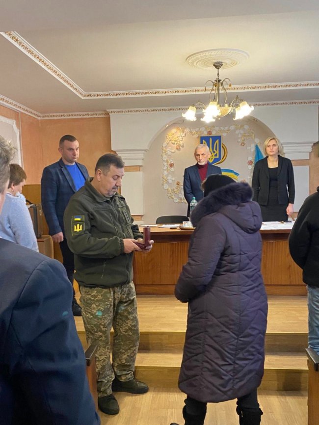 Загинули у 19 та 29 років: на Волині рідним загиблих Героїв вручили їхні посмертні нагороди 
