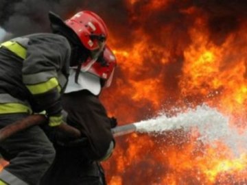 В селі на Волині через піч загорілася  будівля