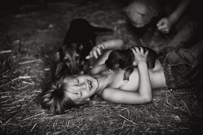 Дитяче літо без ґаджетів та Інтернету у світлинах польського фотографа