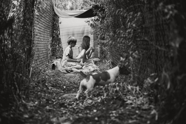 Дитяче літо без ґаджетів та Інтернету у світлинах польського фотографа