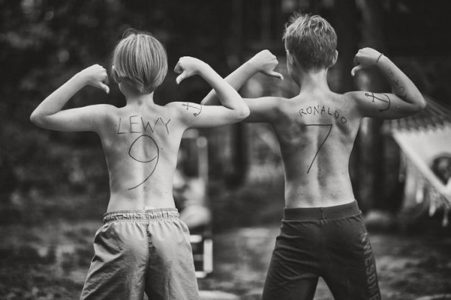 Дитяче літо без ґаджетів та Інтернету у світлинах польського фотографа