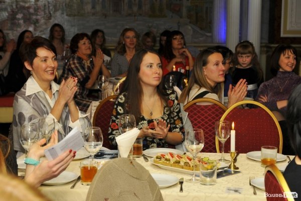 «Зима. Кохання. Новий Рік»: поетичний вечір з присмаком моди в Луцьку