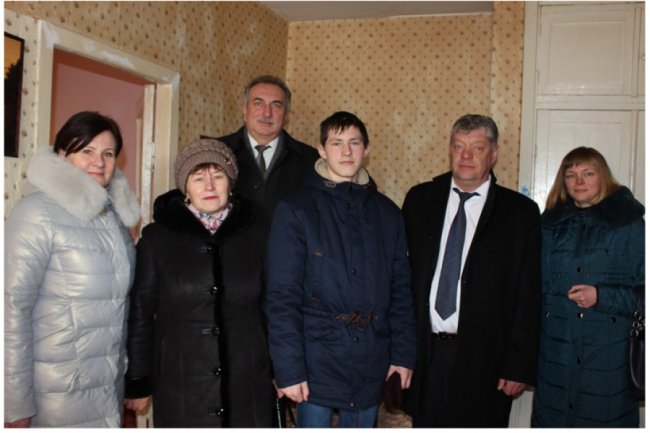 У Ківерцях дітям-сиротам подарували квартиру