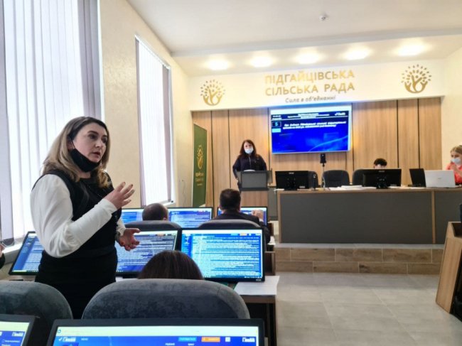 На міському маршруті №32 деякі учні Липинського ліцею зможуть їздити дешевше або безплатно