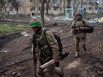 Яка ситуація на усіх напрямках фронту станом на вечір 18 квітня. ЗВЕДЕННЯ ГЕНШТАБУ