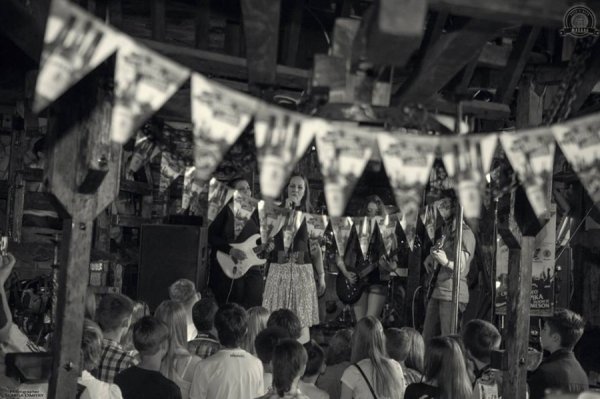 Як луцька рок-школа «знищувала попсу». ФОТО