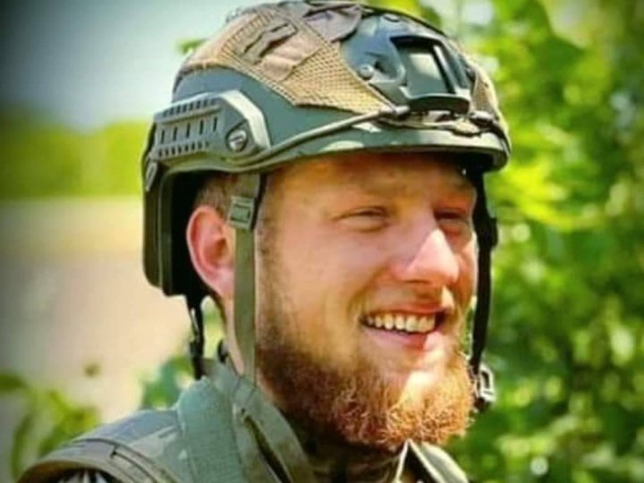 «Артуру за Запоріжжя, Херсон і Бахмут мали дати Героя»: побратими загиблого воїна з Волині просять підтримати петицію