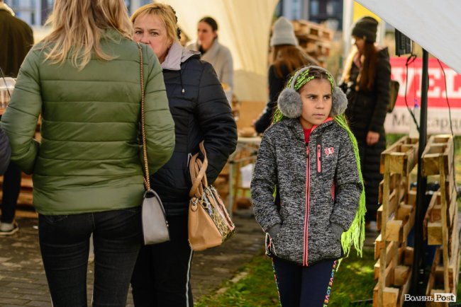 Яскраво, весело і смачно: на «Юпітері» відсвяткували День доброго сусіда. ФОТОРЕПОРТАЖ*