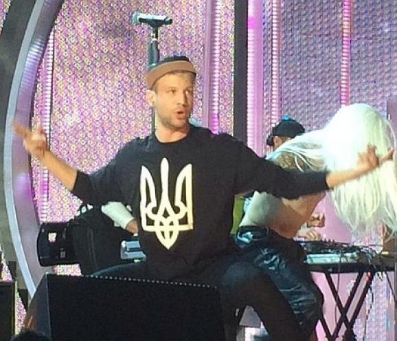 Іван Дорн вийшов на сцену «Нової хвилі» з тризубом на грудях