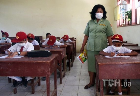 Виверження вулкану Сінабург в Індонезії. ФОТО. ВІДЕО