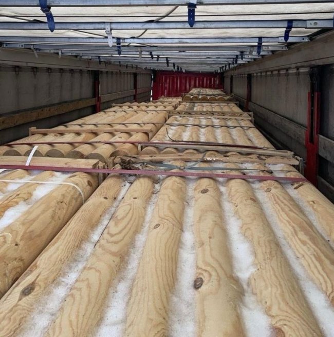 Через «Ягодин» намагались незаконно провезти майже 20 тонн деревини