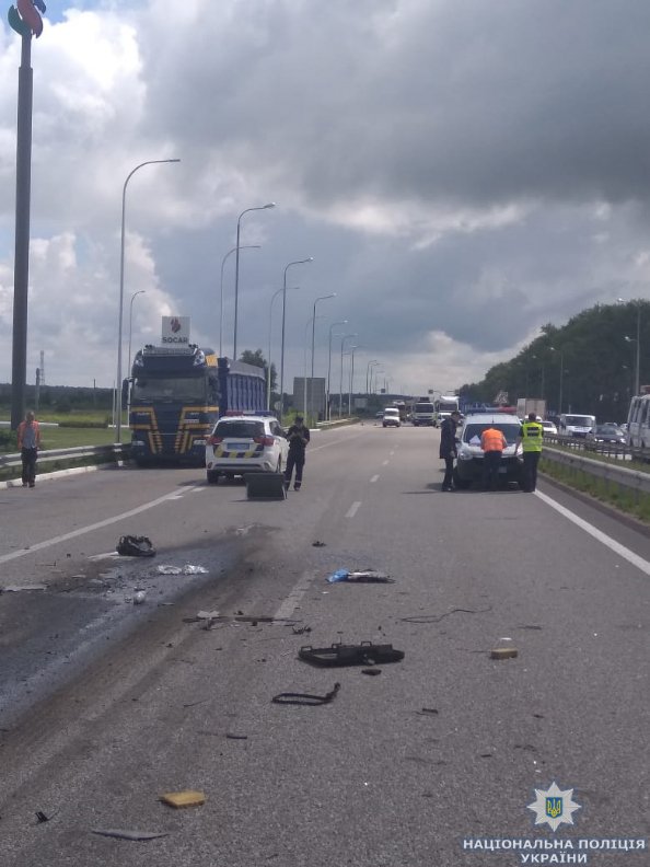 Смертельна аварія на Житомирщині: 10 загиблих і безліч травмованих. ФОТО