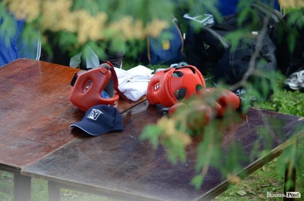 Кров'ю і потом: як у Луцьку билися за перемогу в боксі. ФОТОРЕПОРТАЖ