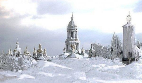 Апокаліптичний Київ і білі ведмеді: інтернет далі «смалить». Підбірка приколів №4