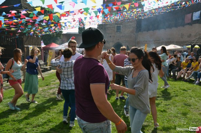 Делікатеси та піаніст: чим пригощає та дивує шостий «Lutsk Food Fest»