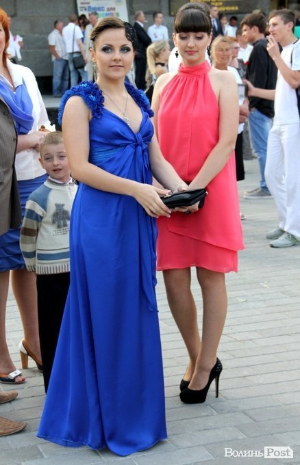 Луцьк відгуляв шкільні випускні. ФОТО