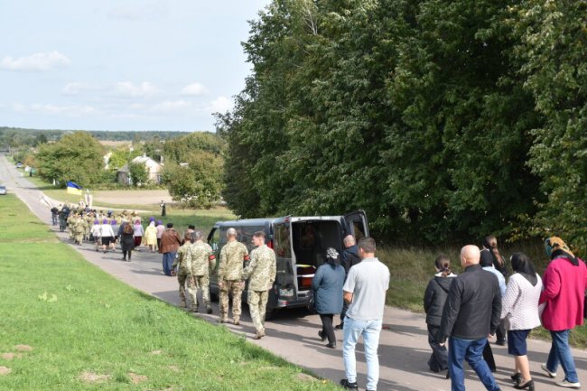 На Волині провели в останню путь Героя Андрія Тюріна