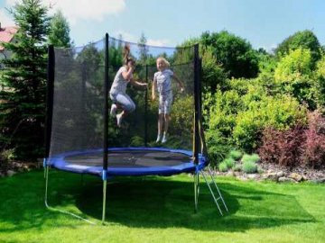 Як вибрати безпечне місце для встановлення батута?*