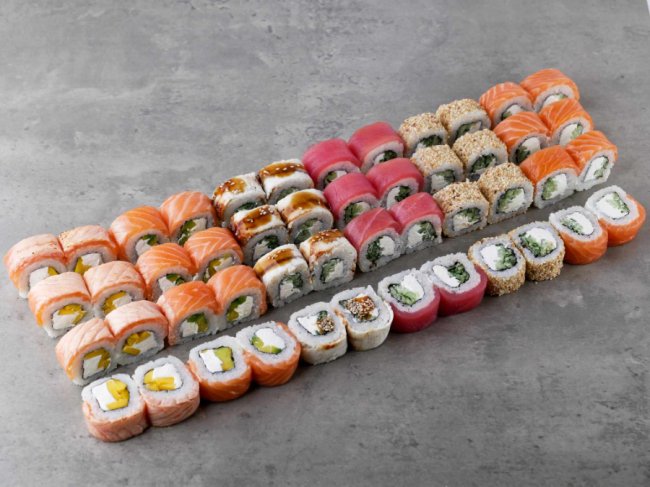 «Як для себе» - нова доставка у Луцьку: шаурма для нього, суші для неї, піца для всіх