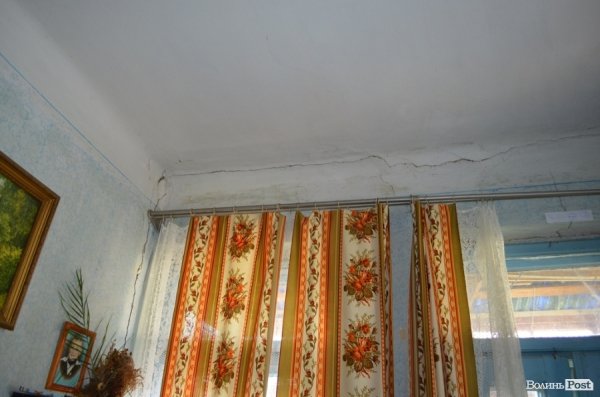 Протест по-луцьки: помиї - під стіни мерії. ФОТО