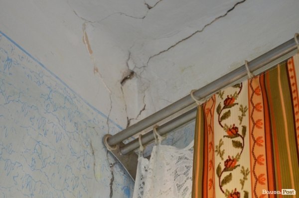 Протест по-луцьки: помиї - під стіни мерії. ФОТО