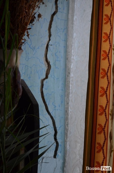 Протест по-луцьки: помиї - під стіни мерії. ФОТО