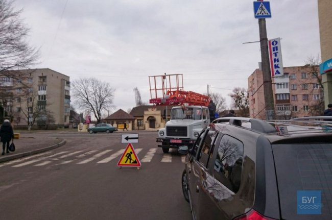 Для Володимира купили новий сміттєвоз та автовишку