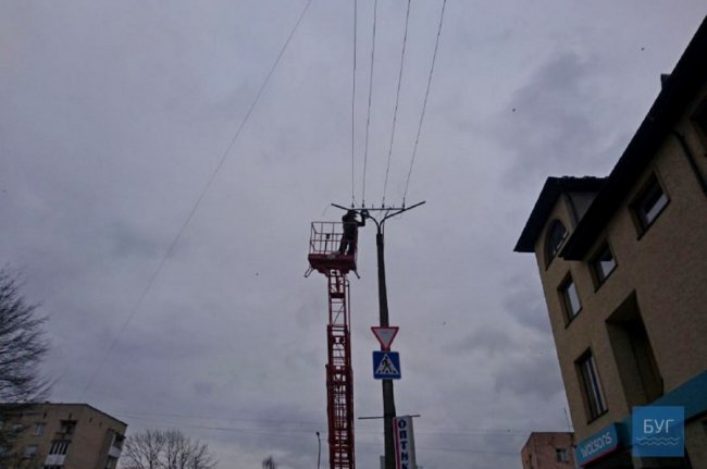 Для Володимира купили новий сміттєвоз та автовишку