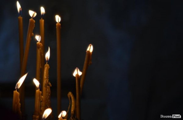 Лучани провели в останню путь бійця, що загинув під Іловайськом. ФОТО