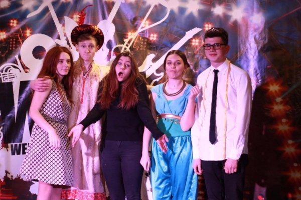 Лучан кличуть на вокальний конкурс