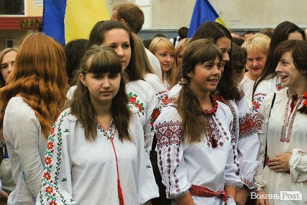 Біля Луцькради підняли Державний Прапор. ФОТО