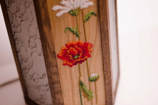 Вишивальниця з Волині опанувала десятки технік і зібрала унікальну колекцію виробів