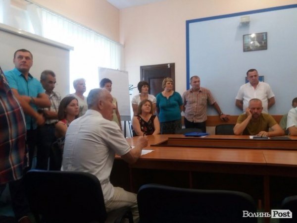 Лучан хвилює законність будівництва на проспекті Відродження. ФОТО