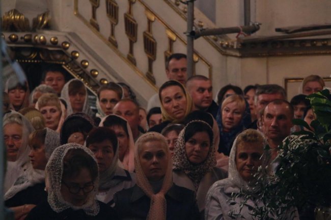 Великодня ніч у кафедральному соборі Луцька. ФОТОРЕПОРТАЖ