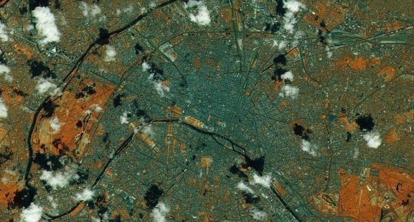 На супутникових знімках мальовничі куточки Землі зачаровують красою. ФОТО