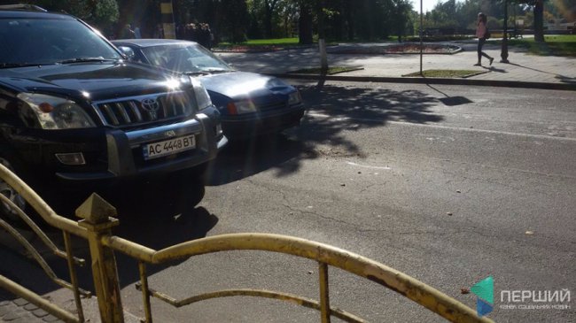 У Луцьку – аварія біля гімназії