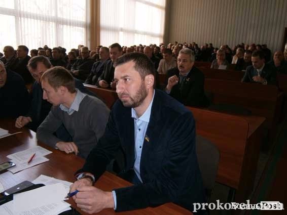 Під час засідання сесії Ковельради побилися депутати. ФОТО (ОНОВЛЕНО)