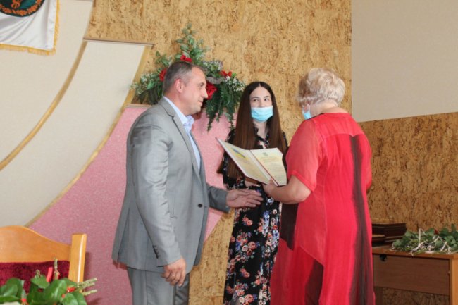 У Луцьку податківців привітали з професійним святом і нагородили грамотами. ФОТО