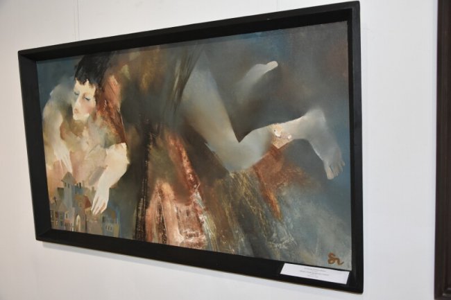 До Дня міста у Луцьку відкрили виставку картин талановитої художниці. ФОТО