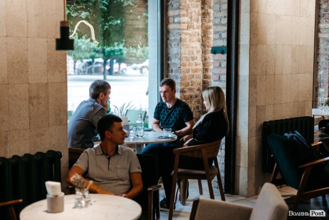 У Луцьку відкрили кав’ярню відомої мережі «IDEALIST COFFEE CO.»: чим вона особлива? ФОТО