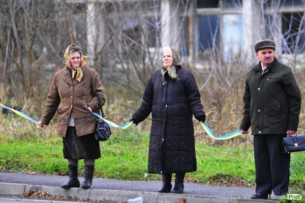 Євроланцюг за 50 кілометрів від Луцька. ФОТО. ВІДЕО